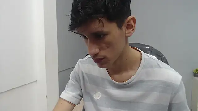 Snapshot of alan_ws chatting on January 7, 12:31 pm alan ws online show from January 7, 12:31 pm