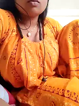 Snapshot of Priya_2222 chatting on January 21, 7:15 am Priya 2222 online show from January 21, 7:15 am