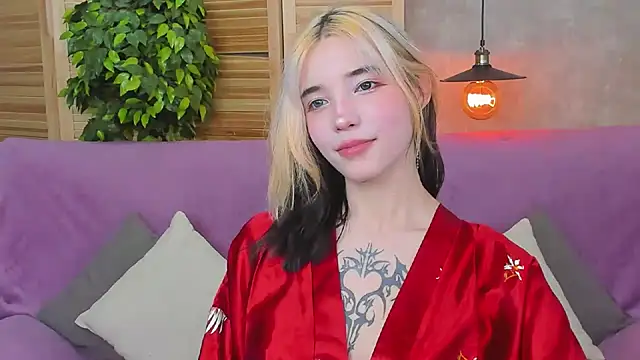 as1an girlfriend online show from January 14, 6:34 am