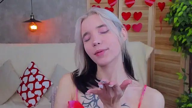 as1an girlfriend online show from February 16, 4:09 am