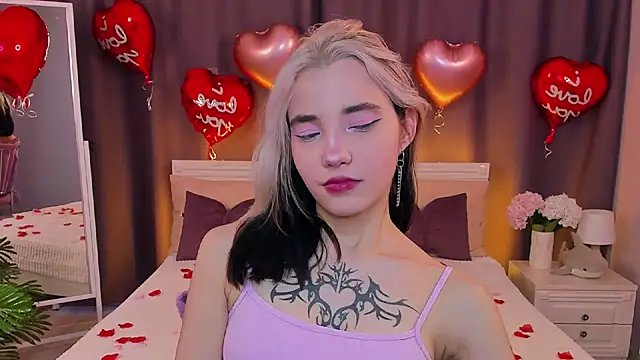 as1an girlfriend online show from February 18, 10:05 am