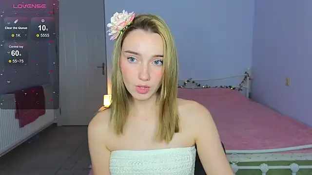 Snapshot of Wild_Sophie_ chatting on November 22, 4:50 pm Wild Sophie online show from November 22, 4:50 pm