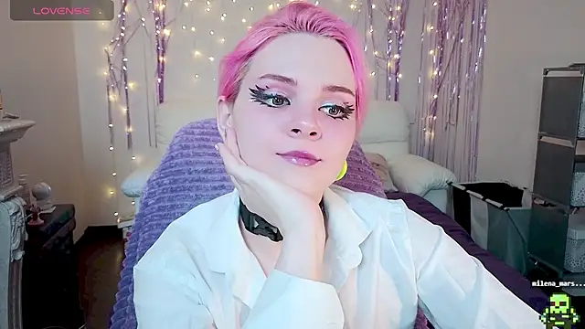 One Moment  online show from December 2, 12:30 am