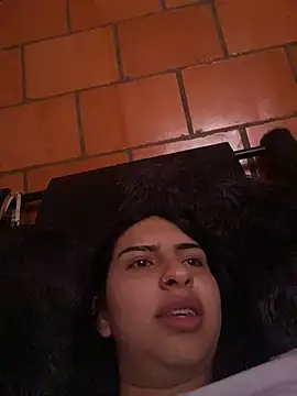 Hilary pinkk online show from December 17, 10:05 pm