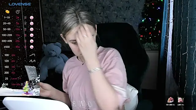 Your small bunny online show from December 23, 4:12 am