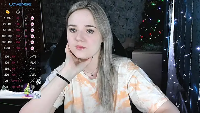 Your small bunny online show from December 24, 4:44 am