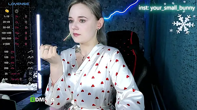 Your small bunny online show from January 18, 2:04 am