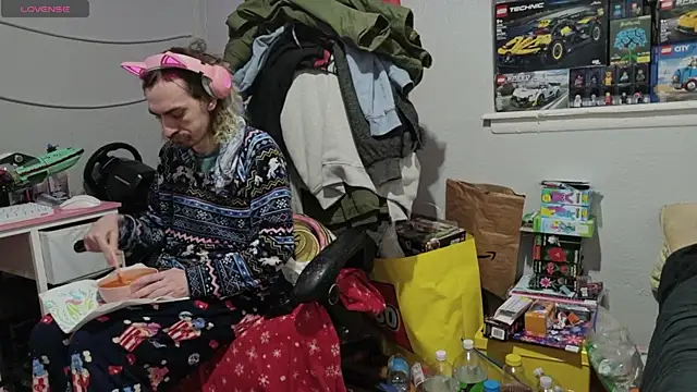 tallnerdyguy online show from April 30, 1:12 am