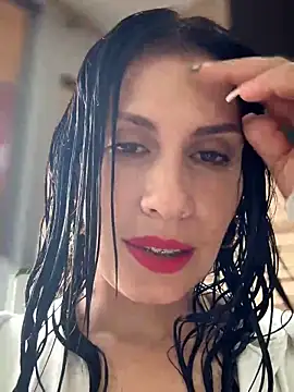 Snapshot of Alysson-- chatting on June 10, 12:59 pm Alysson-- online show from June 10, 12:59 pm