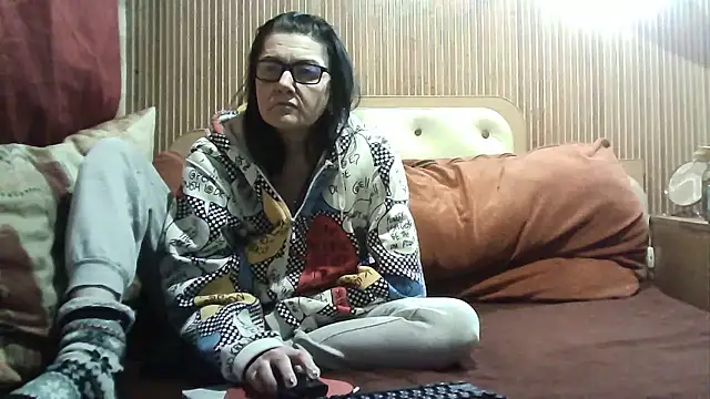 AlanaLaDream online show from January 11, 6:13 pm