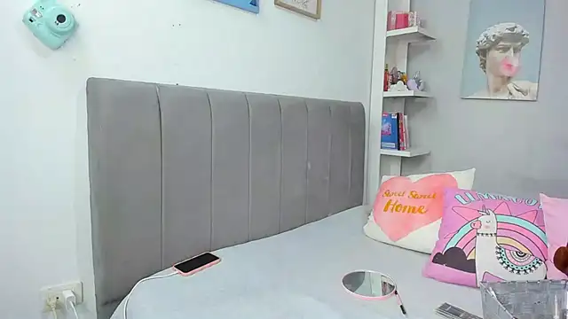 naughtyloverss online show from June 16, 3:47 pm