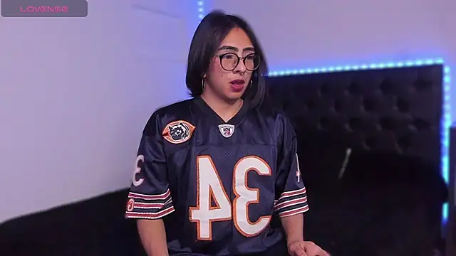 Snapshot of Skyler__blue4 chatting on March 3, 4:47 am Skyler blue4 online show from March 3, 4:47 am