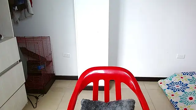 Snapshot of Party_trans chatting on December 28, 5:03 pm Party trans online show from December 28, 5:03 pm