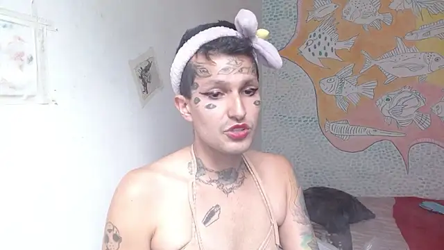 Snapshot of Party_trans chatting on February 23, 8:44 pm Party trans online show from February 23, 8:44 pm