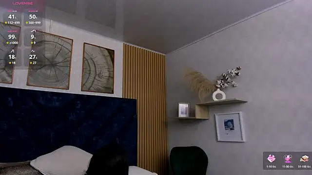 Snapshot of Charlotte_Mayer chatting on June 12, 11:31 am Charlotte Mayer online show from June 12, 11:31 am