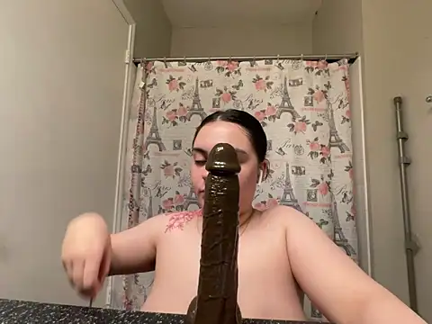 Snapshot of jasmine2badd chatting on December 6, 8:48 am jasmine2badd online show from December 6, 8:48 am