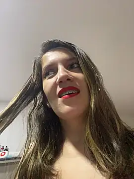 gwen ashly online show from February 27, 8:53 pm