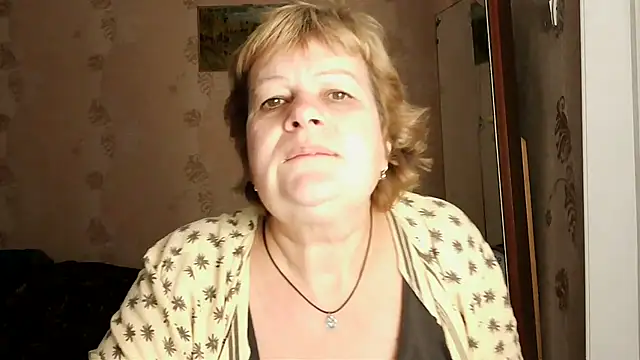 Ettie Tonia online show from January 27, 10:06 am