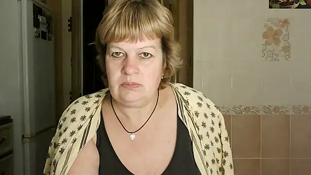 Ettie Tonia online show from February 9, 4:40 pm