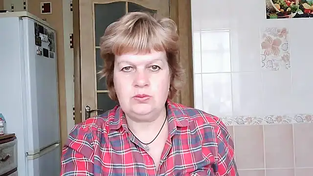 Ettie Tonia online show from March 19, 12:45 pm