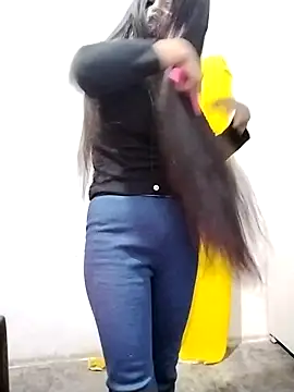 Snapshot of Cute-Ridhima chatting on January 9, 10:29 am Cute-Ridhima online show from January 9, 10:29 am