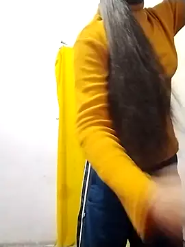 Snapshot of Cute-Ridhima chatting on February 18, 4:41 am Cute-Ridhima online show from February 18, 4:41 am