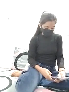 Snapshot of Cute-Ridhima chatting on February 25, 4:44 am Cute-Ridhima online show from February 25, 4:44 am