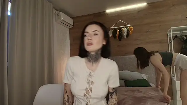 KeithTown online show from February 15, 8:11 am