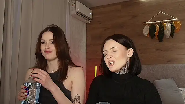 KeithTown online show from February 27, 8:17 am