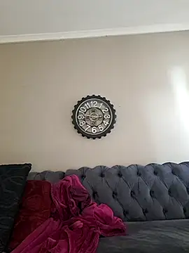 thicktash online show from November 27, 9:00 am