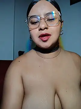 Snapshot of Princess_Lau chatting on July 9, 3:21 am Princess Lau online show from July 9, 3:21 am