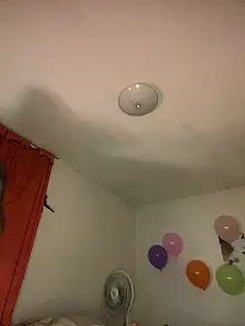 Miss oliviaa online show from March 16, 1:00 am