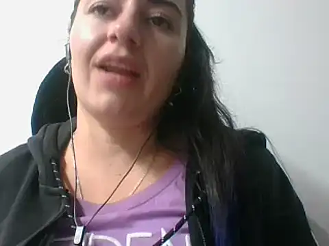  karlie kloss  online show from February 8, 12:38 am