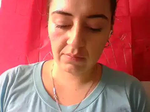  karlie kloss  online show from March 18, 8:15 pm