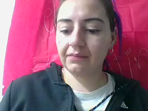  karlie kloss  online show from March 20, 12:40 am