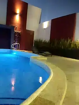 Snapshot of MegannMyerss chatting on January 22, 11:21 pm MegannMyerss online show from January 22, 11:21 pm