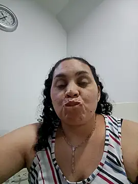 MirandaSoto online show from May 4, 3:35 am