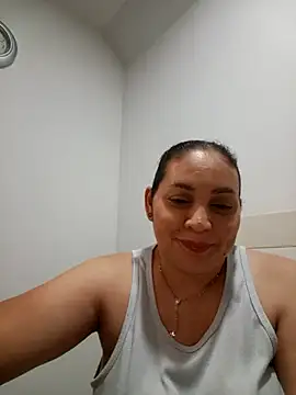 MirandaSoto online show from May 5, 3:25 am