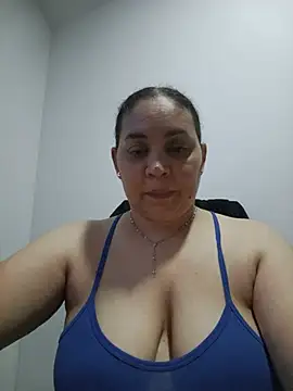 MirandaSoto online show from May 22, 3:13 am