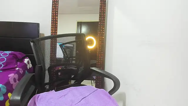 Karljensen33 online show from January 18, 7:37 pm