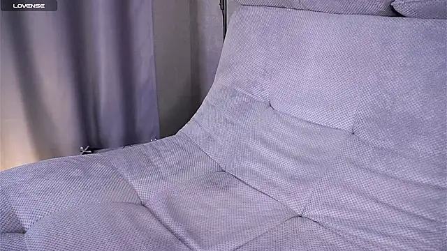 VeronaAppleberry online show from February 10, 7:26 am