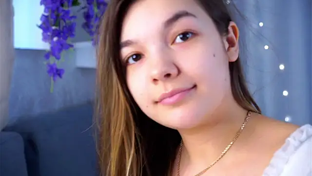 VeronaAppleberry online show from February 20, 6:26 am