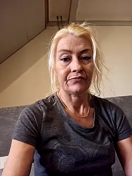 lisalustjouw online show from March 19, 9:17 am