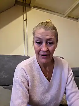 lisalustjouw online show from November 20, 10:15 am