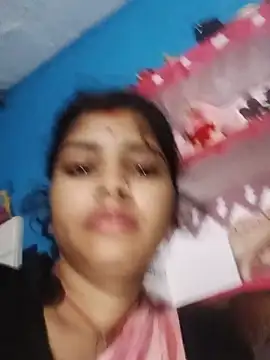 Snapshot of Nisha_Cute chatting on May 28, 11:02 pm Nisha Cute online show from May 28, 11:02 pm
