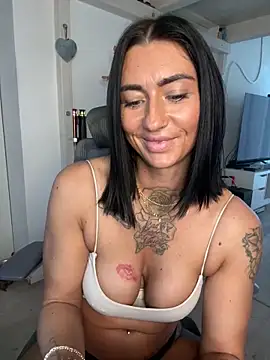 IntiMia online show from March 4, 8:09 am