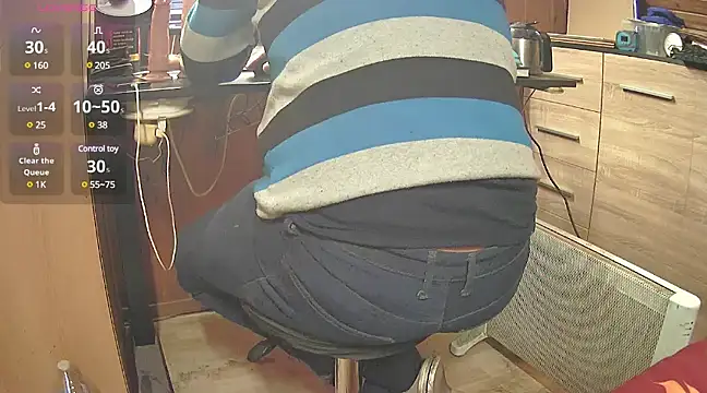 Snapshot of misteryman1956 chatting on March 9, 3:27 pm misteryman1956 online show from March 9, 3:27 pm