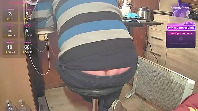 Snapshot of misteryman1956 chatting on March 11, 8:09 pm misteryman1956 online show from March 11, 8:09 pm