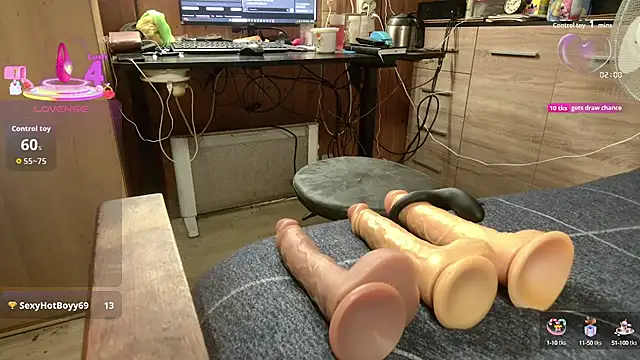 Snapshot of misteryman1956 chatting on September 17, 7:10 am misteryman1956 online show from September 17, 7:10 am