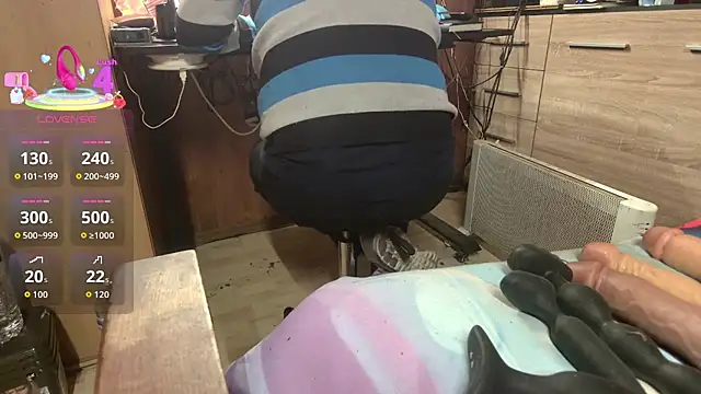 misteryman1956 online show from December 22, 5:48 am